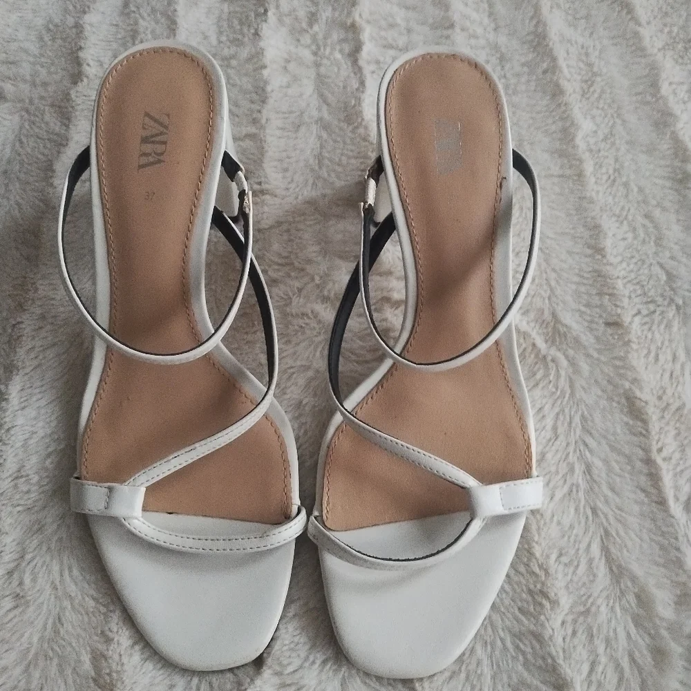 Zara White Strappy Heeled Sandals - Picture 3 of 7